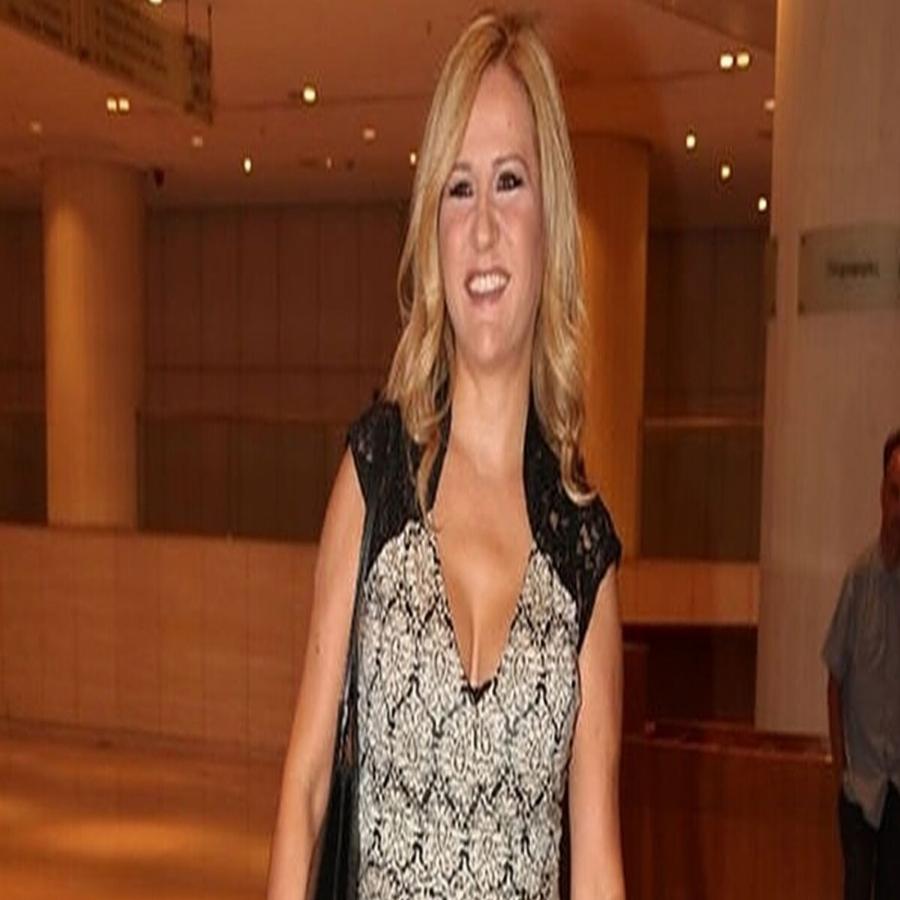 Μπέσυ Μάλφα: «Γελούσα, όταν ο γιατρός μου είπε ότι υπάρχει κάτι στο κεφάλι μου»