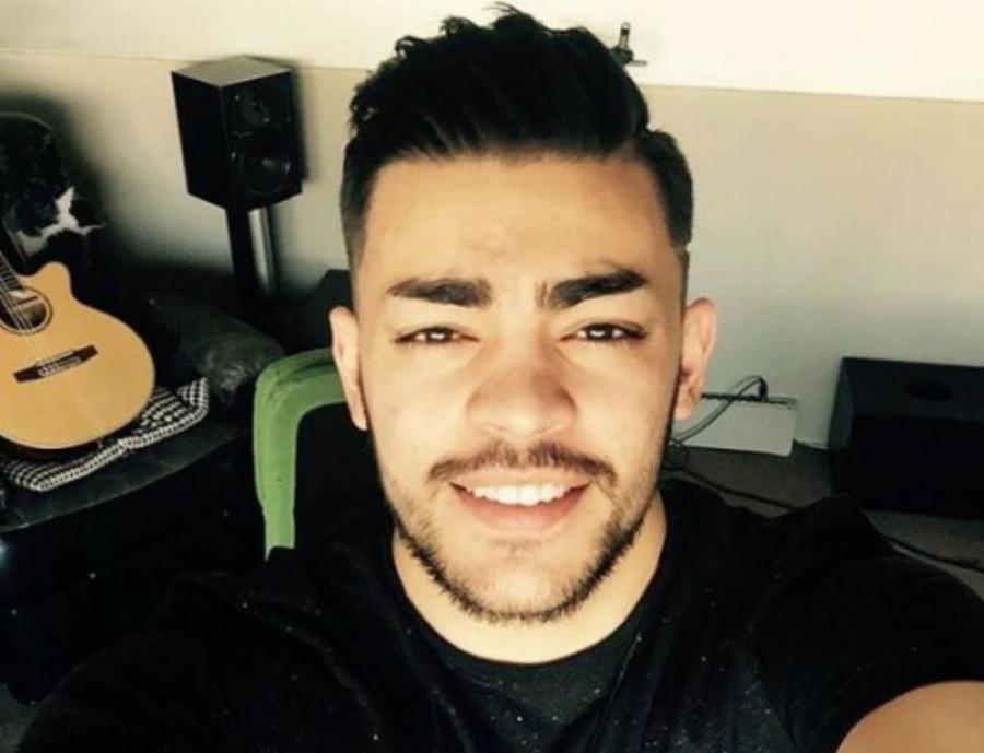 Χρήστος Σαντικάι: Ο αγαπημένος μικρός που έψελνε εκκλησιαστικούς ύμνους στην τηλεόραση, έκλεισε τα 26 και είναι πλέον τραγουδιστής