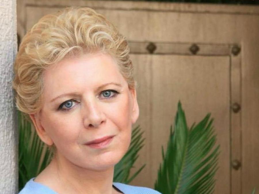 Οκτώ διάσημοι Έλληνες που υιοθέτησαν παιδί