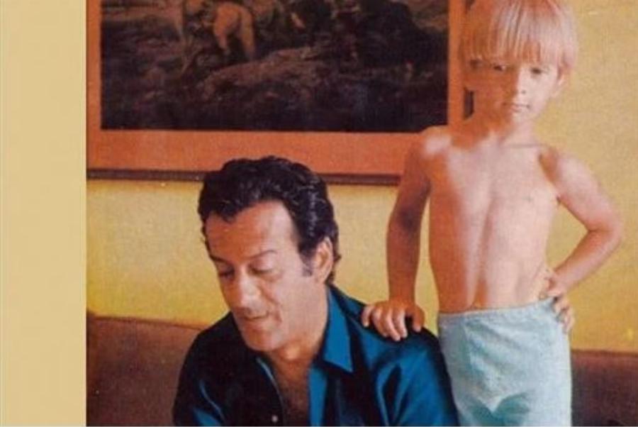Βάσιας Αλεξανδράκης: Ο γιος του Αλέκου Αλεξανδράκη έχει το στυλ και τα μάτια του πατέρα του