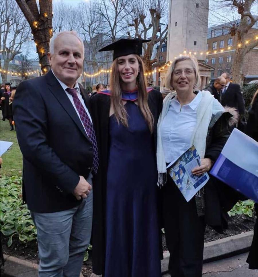 Άννα Ντουντουνάκη: Η απόφοιτος της Νομικής από τα Χανιά που κατέκτησε την Ευρώπη στην κολύμβηση