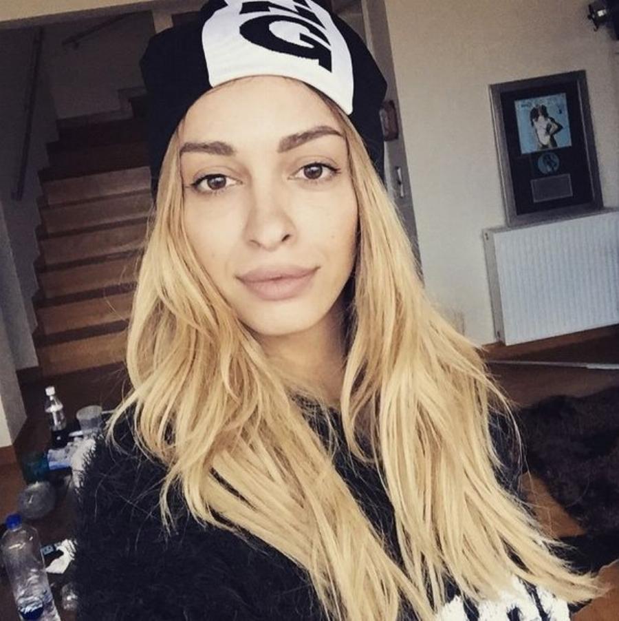 Δέκα διάσημες Ελληνίδες χωρίς καθόλου μακιγιάζ, άβαφες, με φυσική ομορφιά