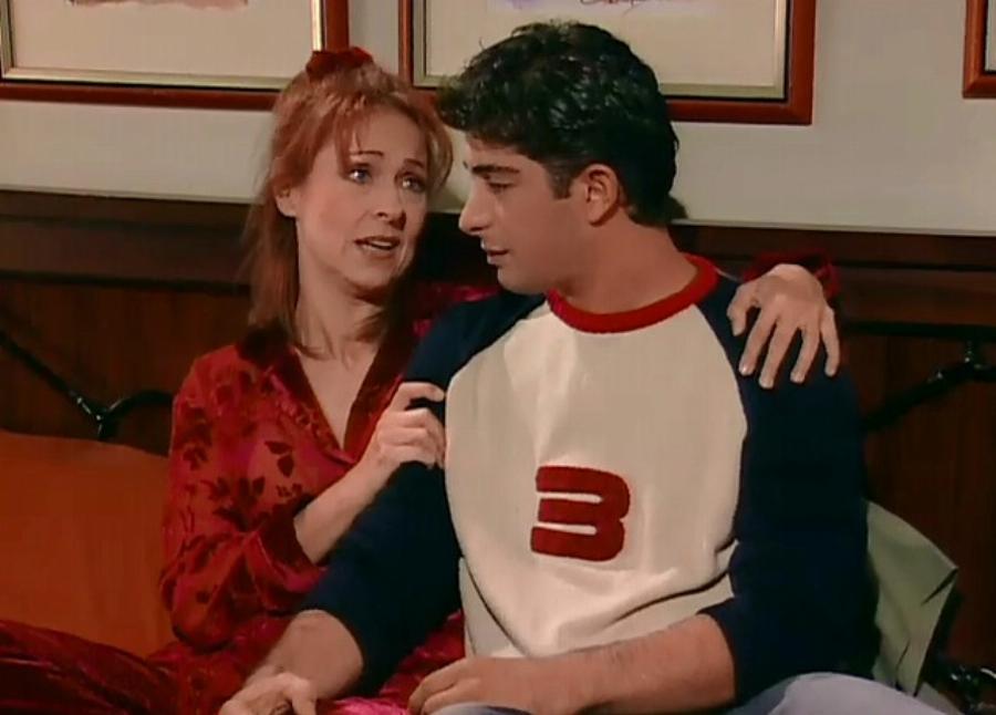 Χρήστος Σπανός: Ο κεραυνοβόλος έρωτας και ο γάμος με την καθηγήτρια του και η φωτογραφία που ανέβασε μετά από 16 χρόνια