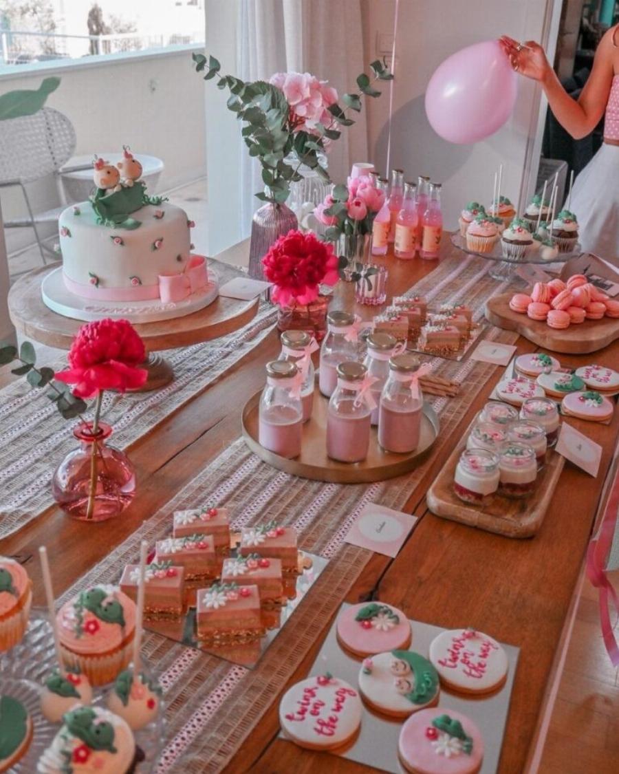 Χριστίνα Μπόμπα: Baby shower – Έκπληξη από τις φίλες της, λίγο πριν γίνει μητέρα για πρώτη φορά