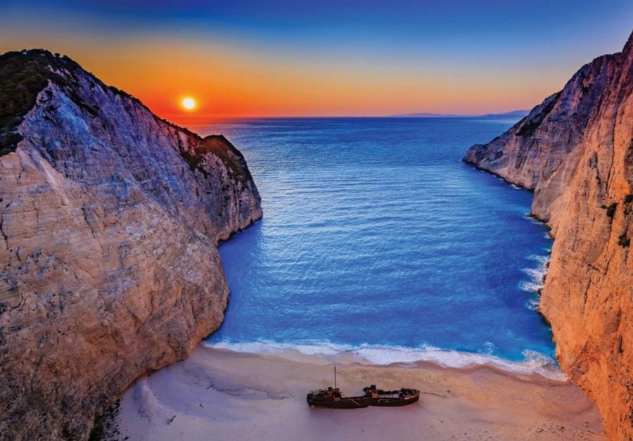 Το Ναυάγιο: Η αληθινή ιστορία του πλοίου “Παναγιώτης”, στην ομορφότερη παραλία της Ελλάδας