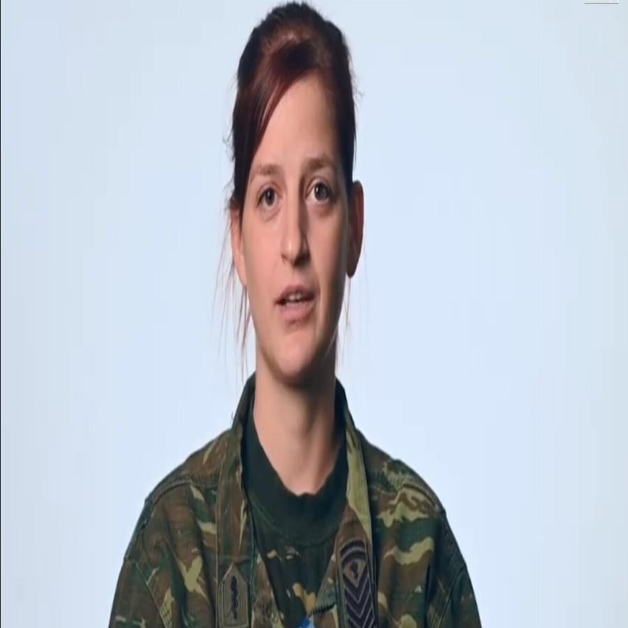 Γεωργία Κυπριτζή: Η Ελληνίδα Αρχιλοχίας που μιλάει 7 ξένες γλώσσες και σέβονται όλοι στο ΝΑΤΟ