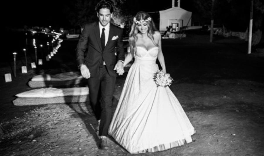 Έγραψαν ιστορία: Τα 5 πιο αξέχαστα νυφικά που φόρεσαν Ελληνίδες σταρ στο γάμο τους