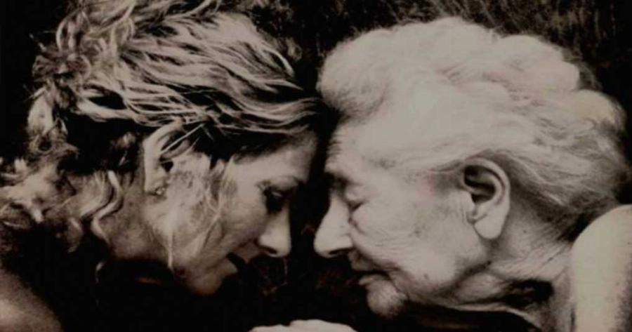 Αχ! βρε μάνα, βιάστηκες να φύγεις. Τι νόμισες; Μεγαλώσαμε και δε σε χρειαζόμαστε;