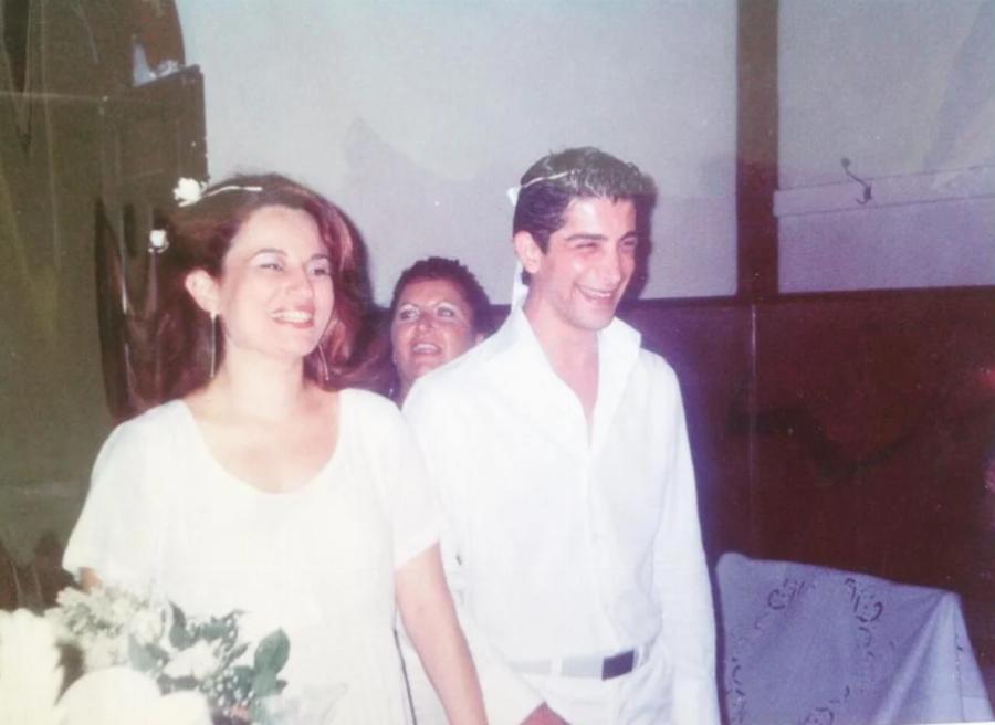 Χρήστος Σπανός: Ο κεραυνοβόλος έρωτας και ο γάμος με την καθηγήτρια του και η φωτογραφία που ανέβασε μετά από 16 χρόνια