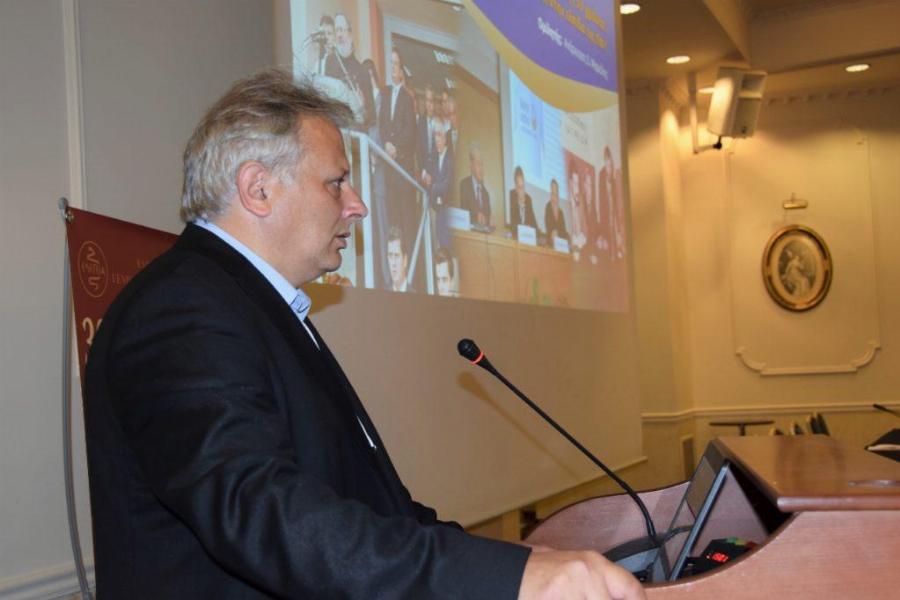 Ανάργυρος Μαριόλης: Ο Έλληνας επιστήμονας που ανακηρύχθηκε “Καλύτερος γιατρός της Ευρώπης”