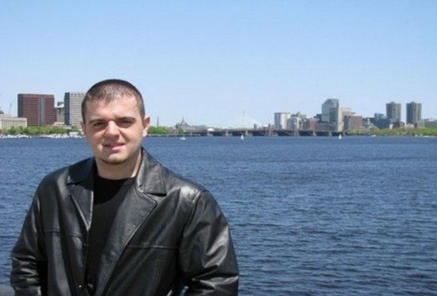 Τσενάι: «ΔΕΝ Αισθάνομαι Έλληνας. Με Έβαλαν Να Πω Τα Αντίθετα Όταν Ήμουν Μικρός»