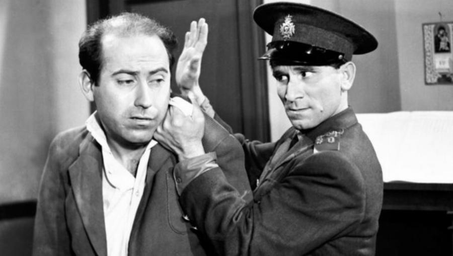 «Ο Θανάσης δεν είχε ιδέα»: Γιατί Βέγγος και Χατζηχρήστος δεν ξαναείπαν ούτε γεια μετά τον «Ηλία του 16ου»