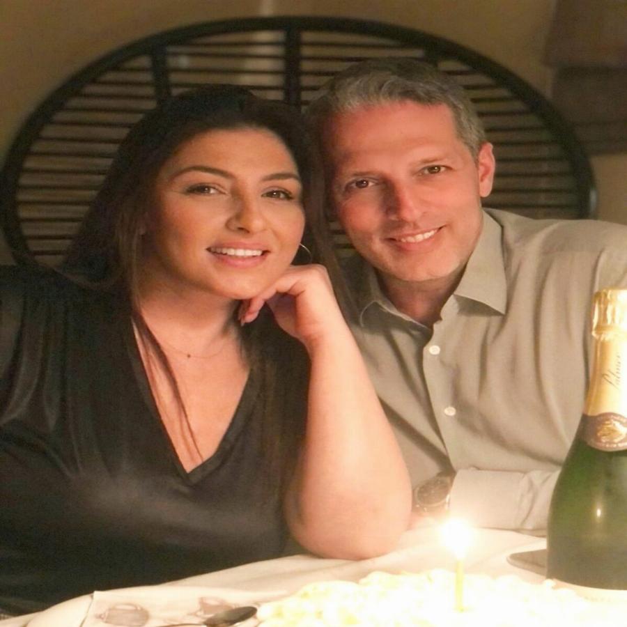 Έλενα Παπαρίζου: Η σπάνια φωτογραφία με τον άντρα της και η απόδρασή τους μακριά από την Αθήνα