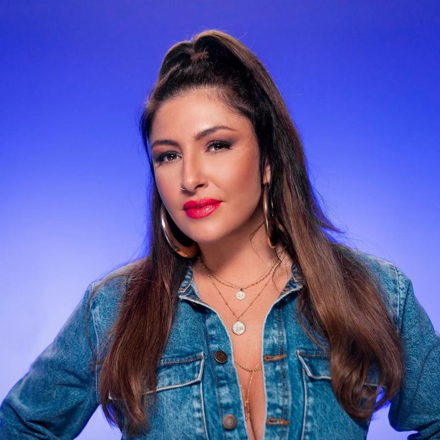 Έλενα Παπαρίζου: Έκανε σήμερα το εμβόλιο κατά του κορονοϊού – Το μήνυμά της για όσους έχουν αλλεργίες