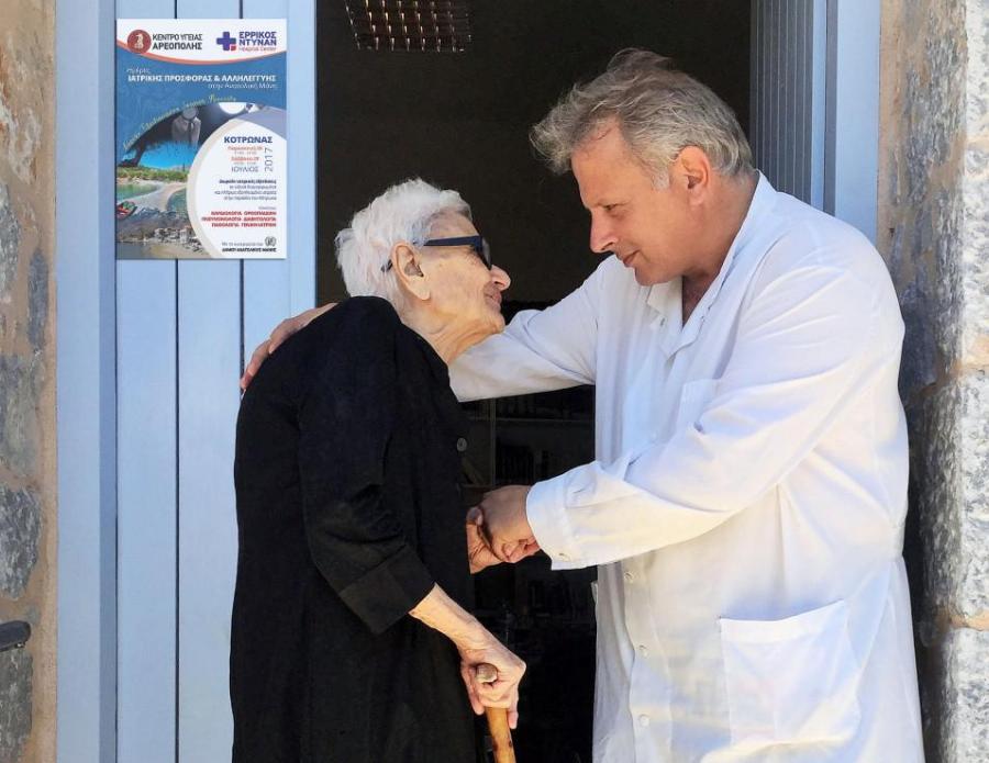 Ανάργυρος Μαριόλης: Ο Έλληνας επιστήμονας που ανακηρύχθηκε “Καλύτερος γιατρός της Ευρώπης”