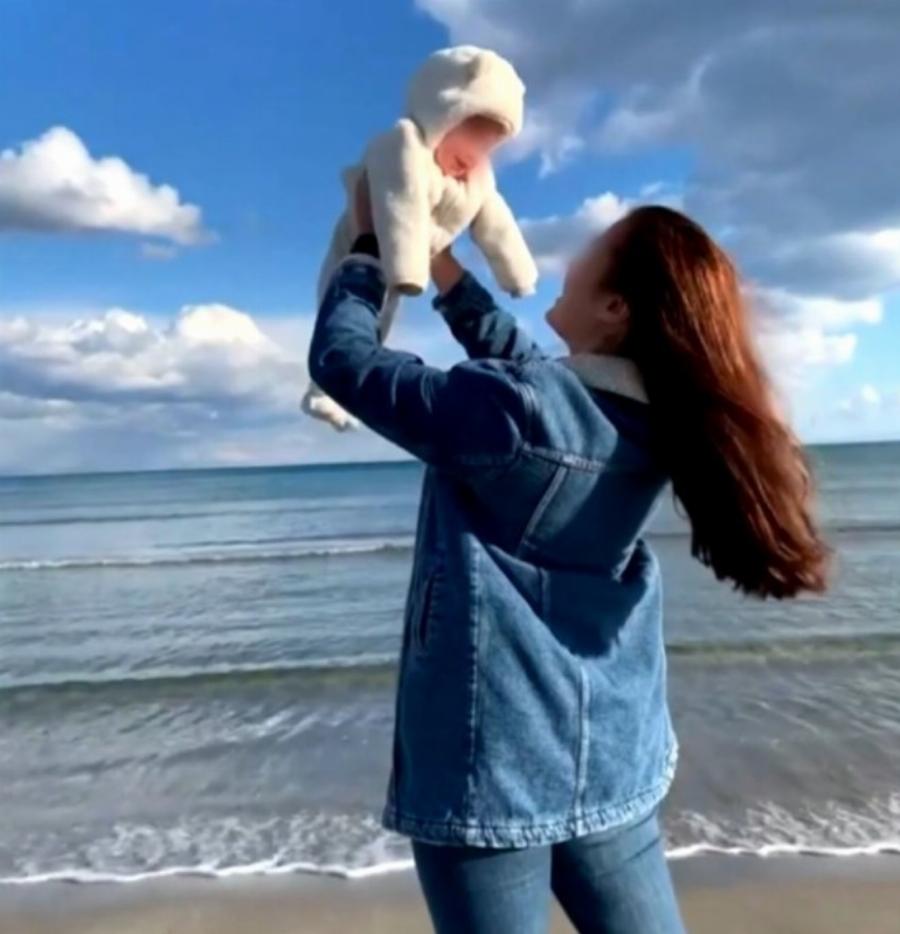 Συγκίνηση για τη μικρή Λυδία: 5.000 οικογένειες ζήτησαν να αναλάβουν την επιμέλειά της