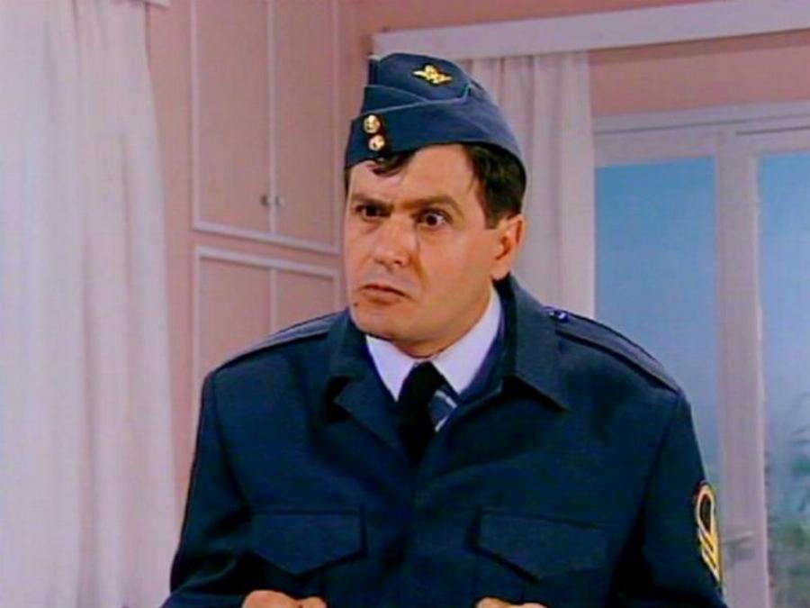 Καλύτεροι και από τους πρωταγωνιστές: Αξέχαστοι δεύτεροι ρόλοι που άφησαν εποχή στην τηλεόραση