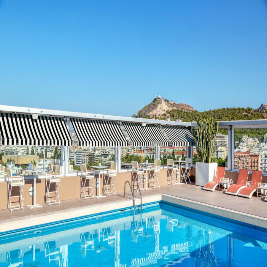 Πισίνες της Αθήνας: 5 επιλογές για το καλοκαίρι του 2021