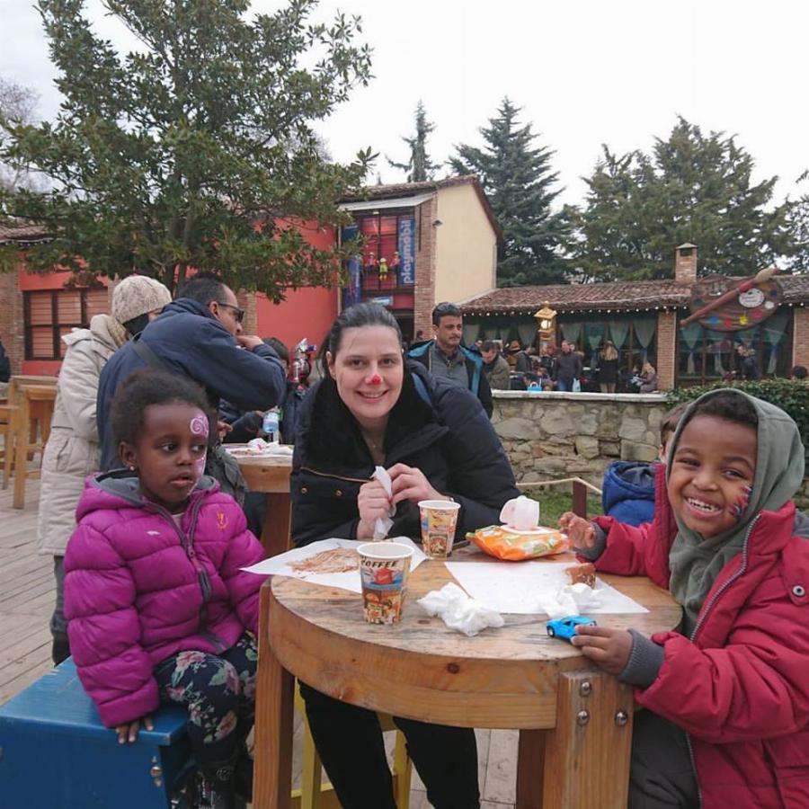 Μπράβο ρε παιδιά: Ζευγάρι Τρικαλινών υιοθέτησε δύο παιδιά από την Αιθιοπία