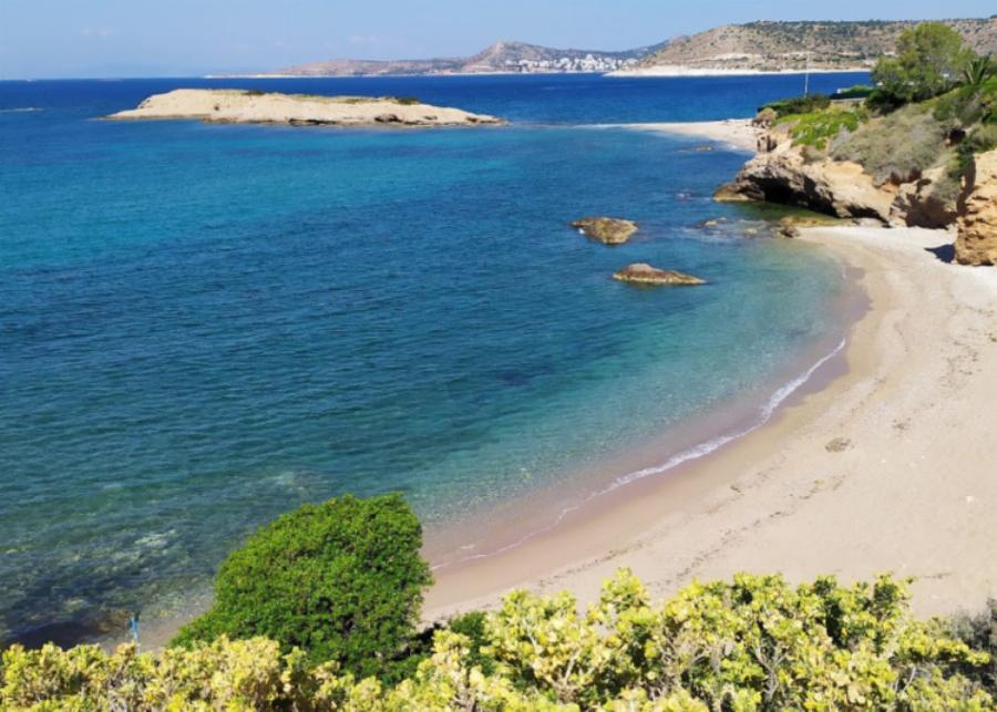 Μυστικές παραλίες της Αθήνας: 4 παραλίες που θυμίζουν νησί
