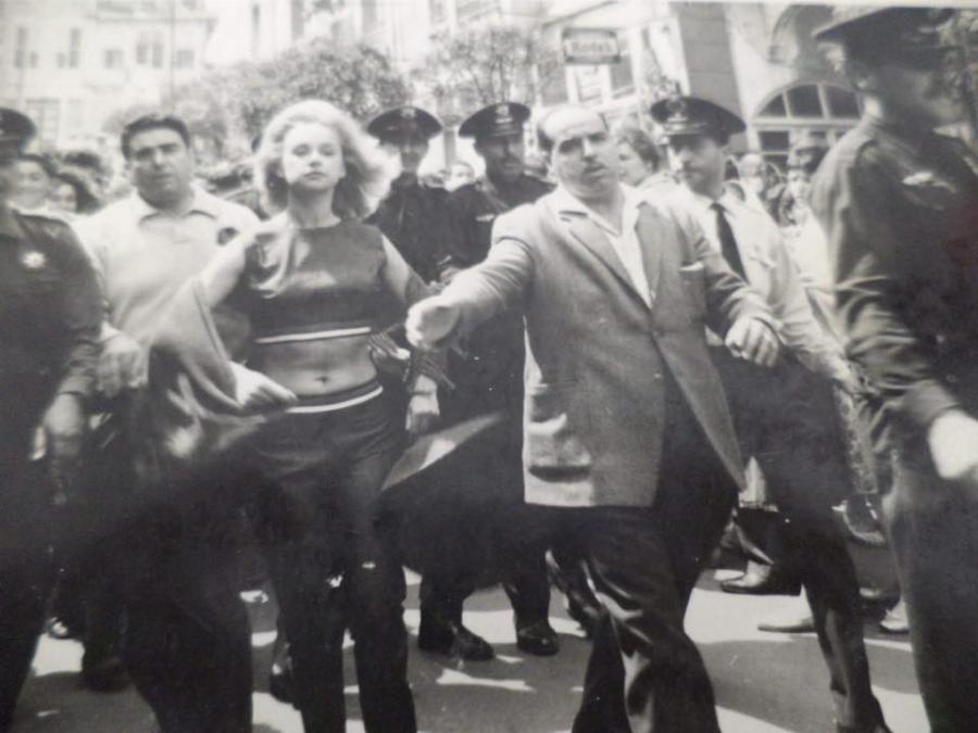 Αλίκη Βουγιουκλάκη: Σπάνιες φωτογραφίες της από τα παρασκήνια