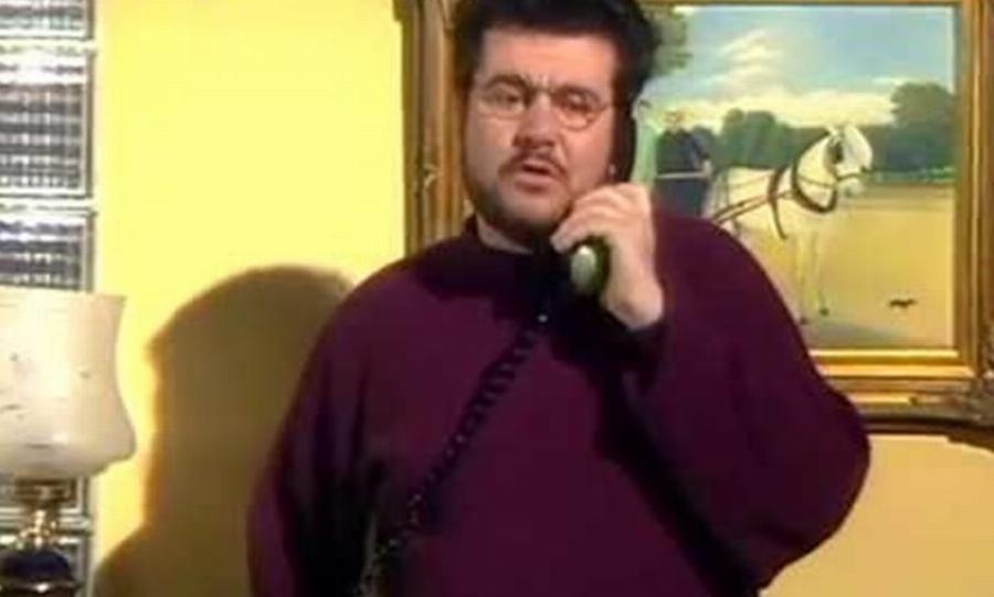 Καλύτεροι και από τους πρωταγωνιστές: Αξέχαστοι δεύτεροι ρόλοι που άφησαν εποχή στην τηλεόραση