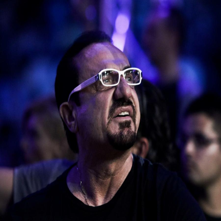 Πέρασαν δύσκολα αλλά τα κατάφεραν: 10 διάσημοι με πολύ φτωχικά παιδικά χρόνια