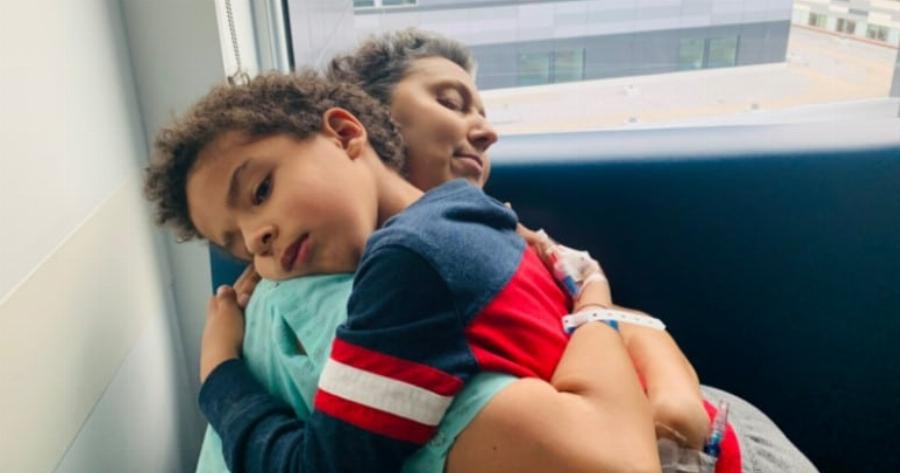 Σήμερα είναι η μέρα που θα πω στο γιο μου ότι πεθαίνω από καρκίνο