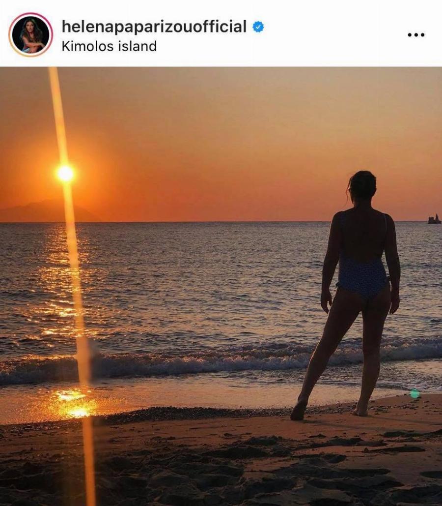 Με μαγιό, χωρίς Photoshop: Η απάντηση της Έλενας Παπαρίζου σε όσους την χαρακτήρισαν «χοντρή»