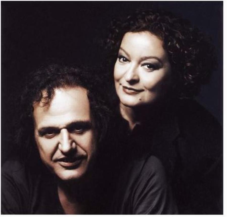 Ξεχάσαμε πως ήταν ζευγάρι: 12 κρυφοί έρωτες διάσημων Ελλήνων που το έκρυψαν καλά