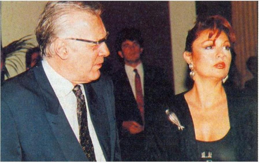 Ξεχάσαμε πως ήταν ζευγάρι: 12 κρυφοί έρωτες διάσημων Ελλήνων που το έκρυψαν καλά