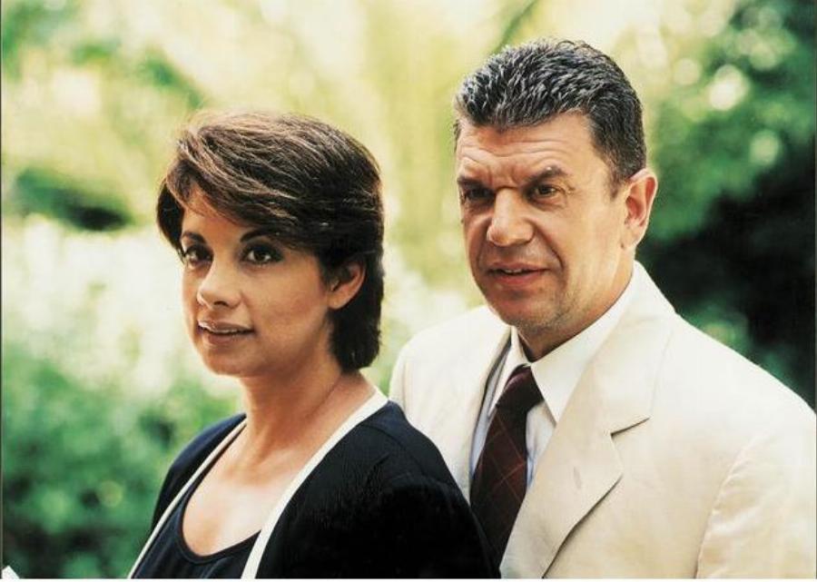 Ξεχάσαμε πως ήταν ζευγάρι: 12 κρυφοί έρωτες διάσημων Ελλήνων που το έκρυψαν καλά