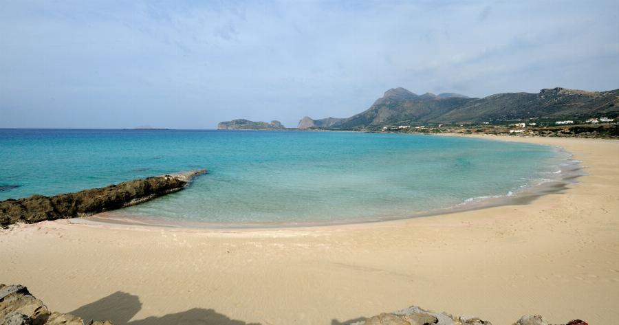 Φαλάσαρνα: Η μαγευτική , Ελληνική παραλία με τη σπάνια ομορφιά που κάποτε ήταν αρχαίο λιμάνι