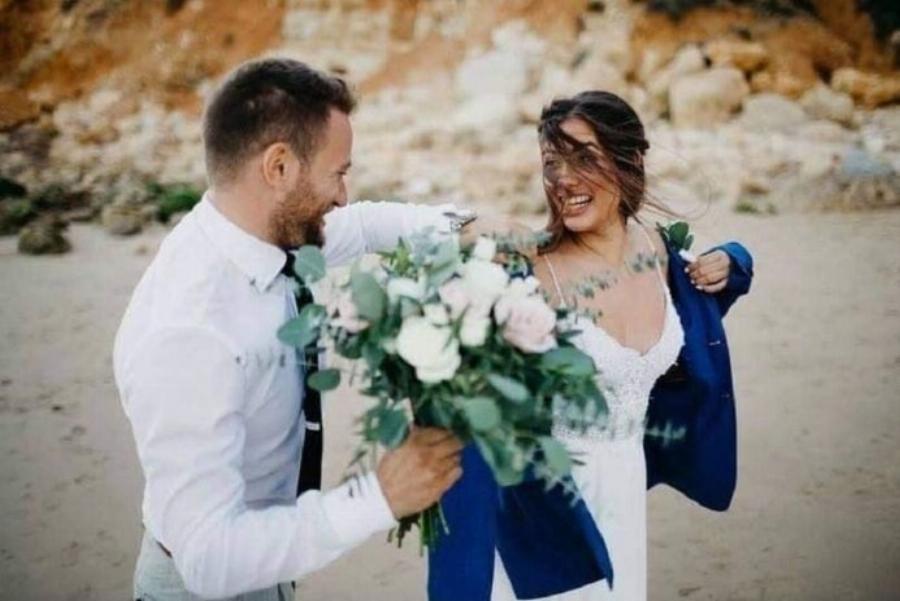 Γλυκά Νερά: Η μητέρα της Καρολάιν έδωσε 50.000 ευρώ για το οικόπεδο στο όνομα του πιλότου