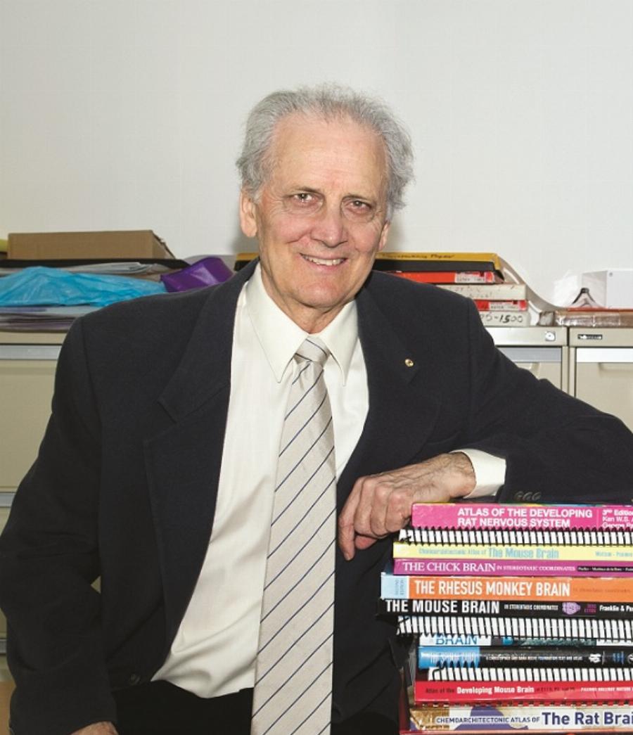 «Δεν Υπάρχει Ψυχή, όλα πηγάζουν από τον εγκέφαλο» λέει ο κορυφαίος Έλληνας νευροεπιστήμονας Γιώργος Παξινός