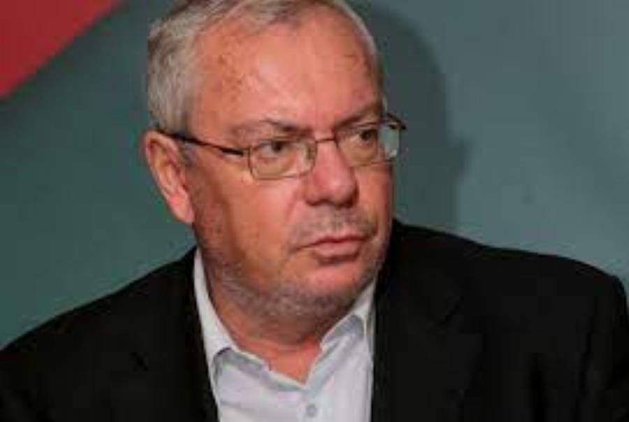 “Νίκησαν το θηρίο”: 9 διάσημοι Έλληνες που πάλεψαν σκληρά με την κατάθλιψη και την κέρδισαν