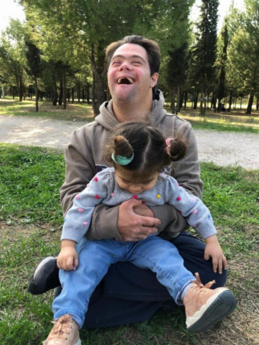 Γιώργος και Νίκος: Δύο αχώριστα αδέρφια, ο ένας με σύνδρομο Down