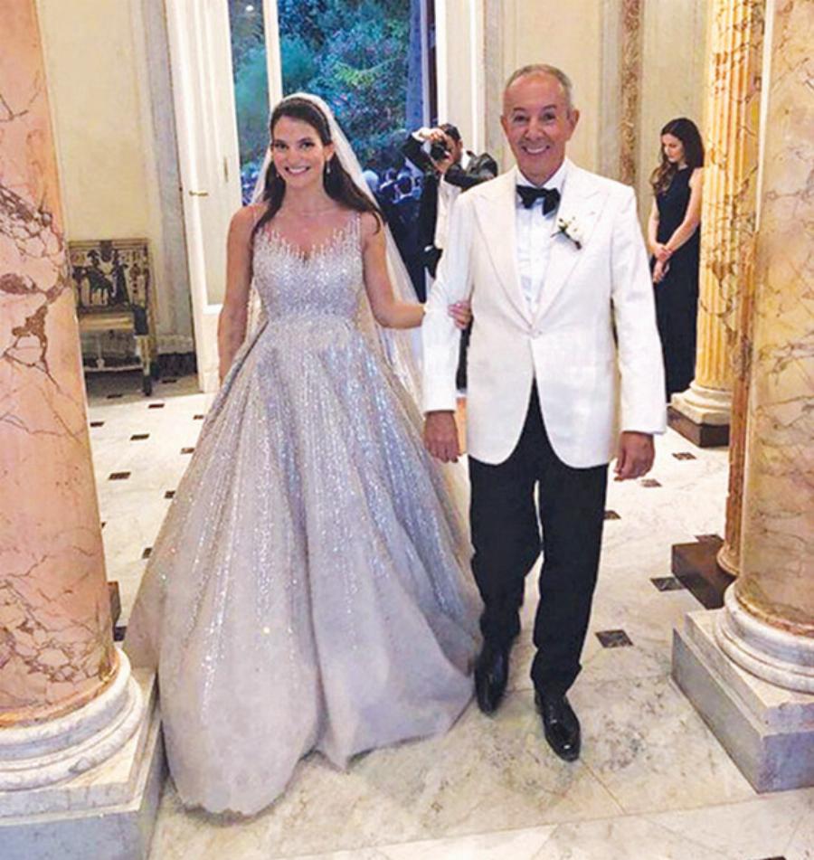 Γιάννης Κούστας – Δήμητρα Μέρμηγκα: Το love story του 65χρονου εφοπλιστή με την 29χρονη, ο γάμος και η βάφτιση της κόρης τους