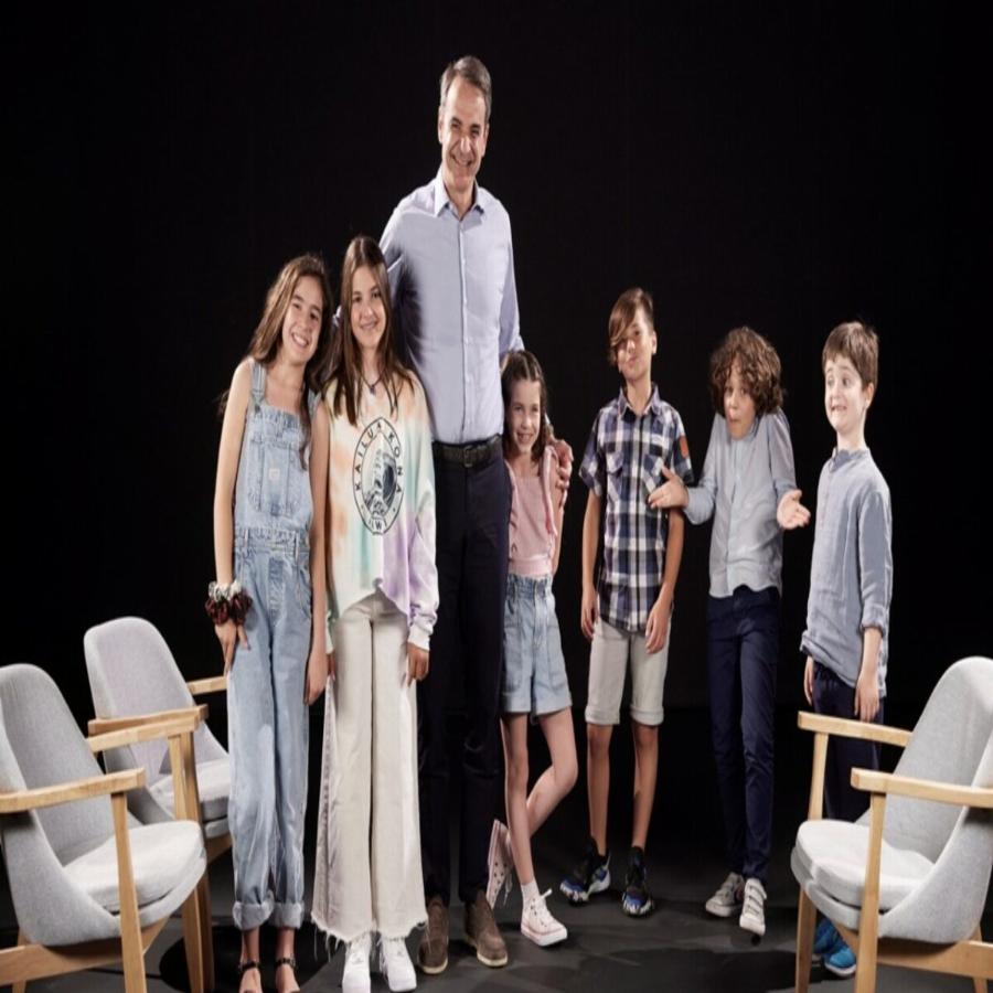 Κυριάκος Μητσοτάκης: «Μικρός ήθελα να γίνω οδηγός τρένου»