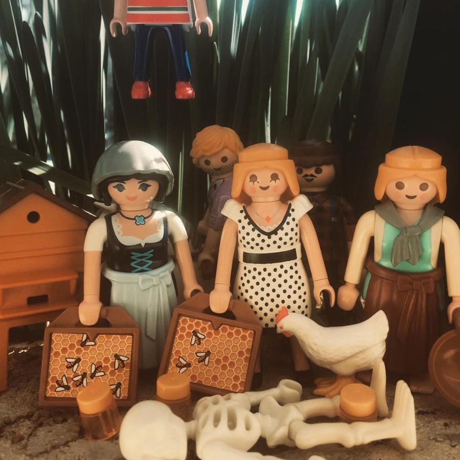 Άγριες Μέλισσες: Το χωριό της αγαπημένης σειράς μεταμορφώθηκε και σε Playmobil