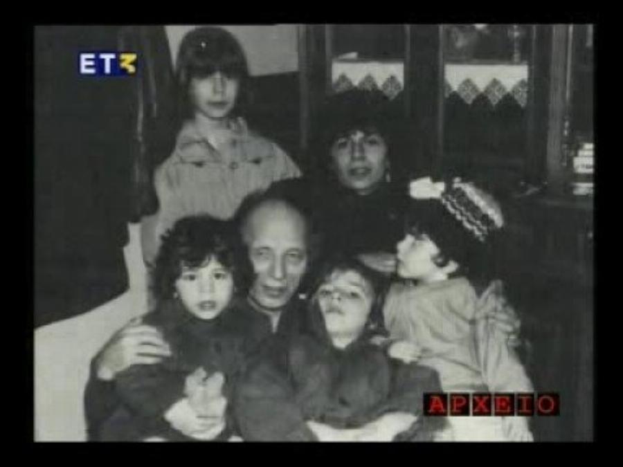 «Δεν μετανιώνω»: Η μέρα που ο μεγάλος Άκης Πάνου δολοφόνησε τον αγαπητικό της κόρης του