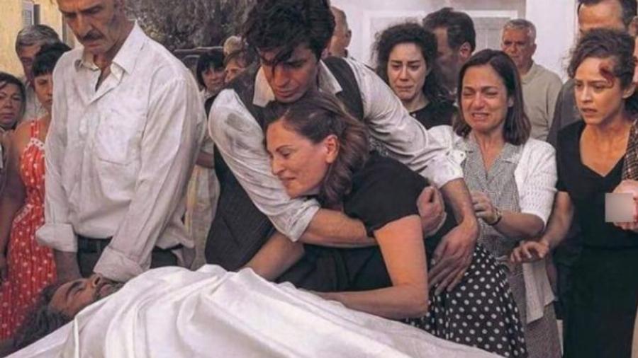 Άγριες Μέλισσες: Το συγκινητικό αντίο της Θεοφανίας Παπαθωμά στον Γιώργο Γάλλο που φέρνει δάκρυα στα μάτια