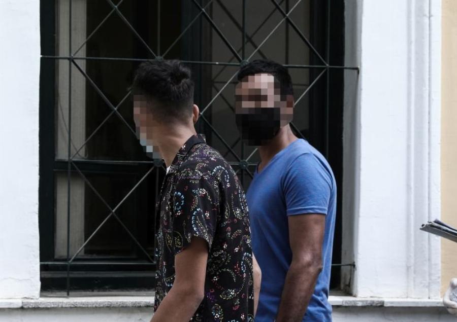 Στα «μαλακά» οι Πακιστανοί που επιτέθηκαν σε 25χρονη στην παραλία