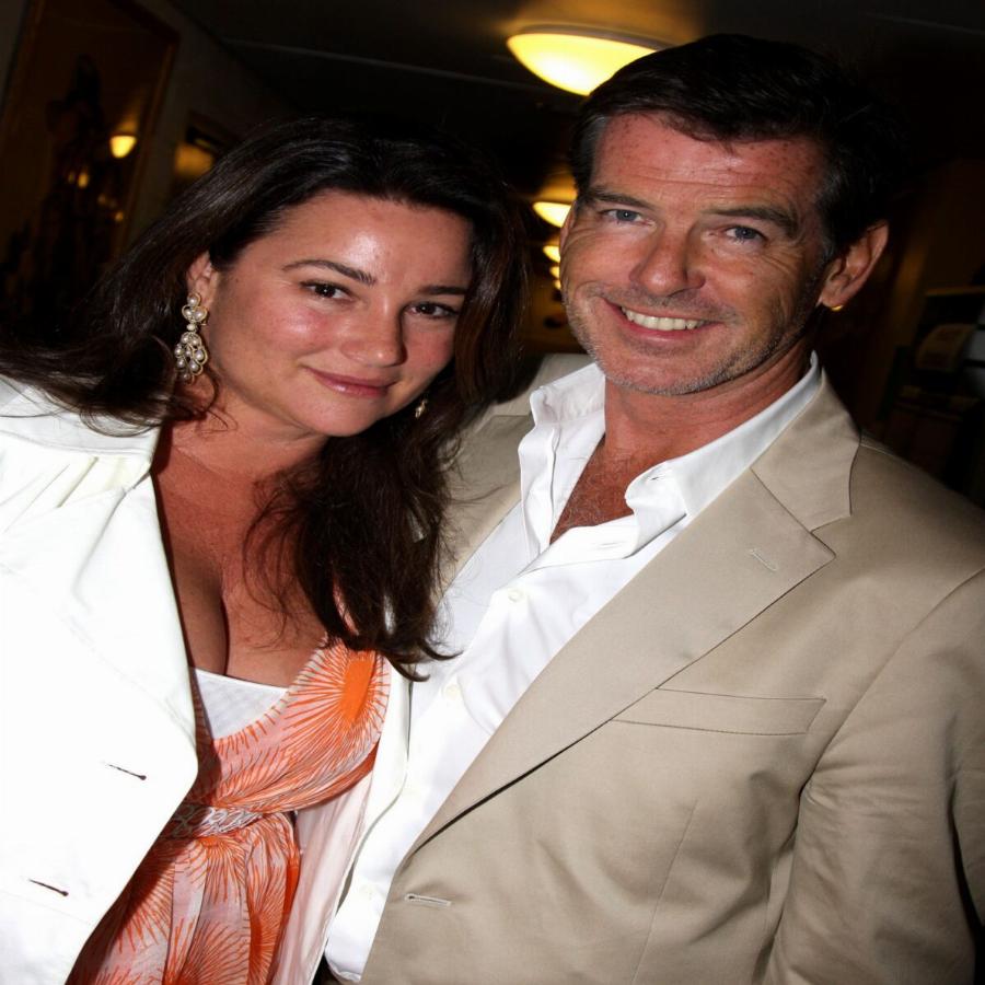 Αυτός είναι πασίγνωστος και κορμάρα, αυτή όχι, την λατρεύει όμως και μπράβο του