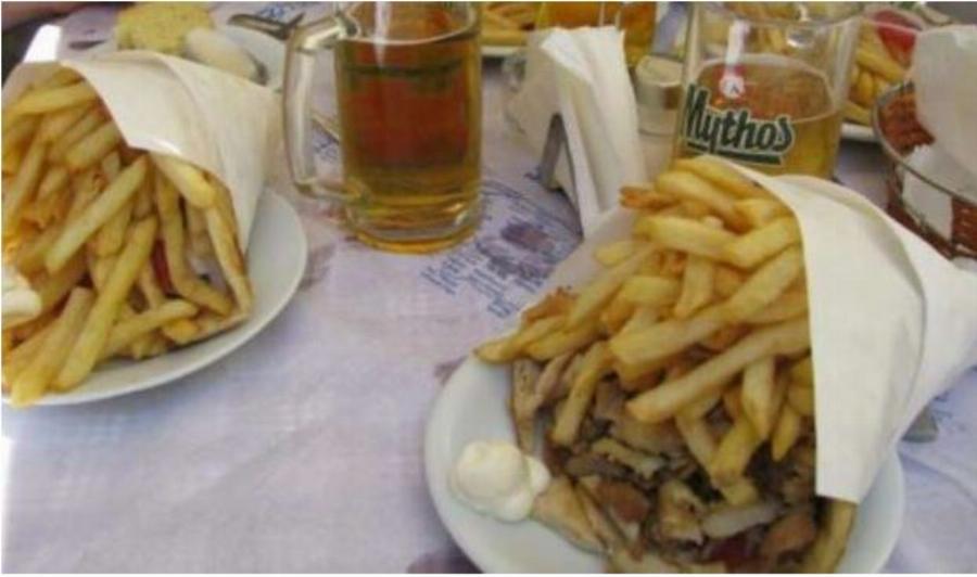 Το μεγαλύτερο πιτόγυρο της Ελλάδας βρίσκεται στην Κρήτη και κοστίζει ελάχιστα