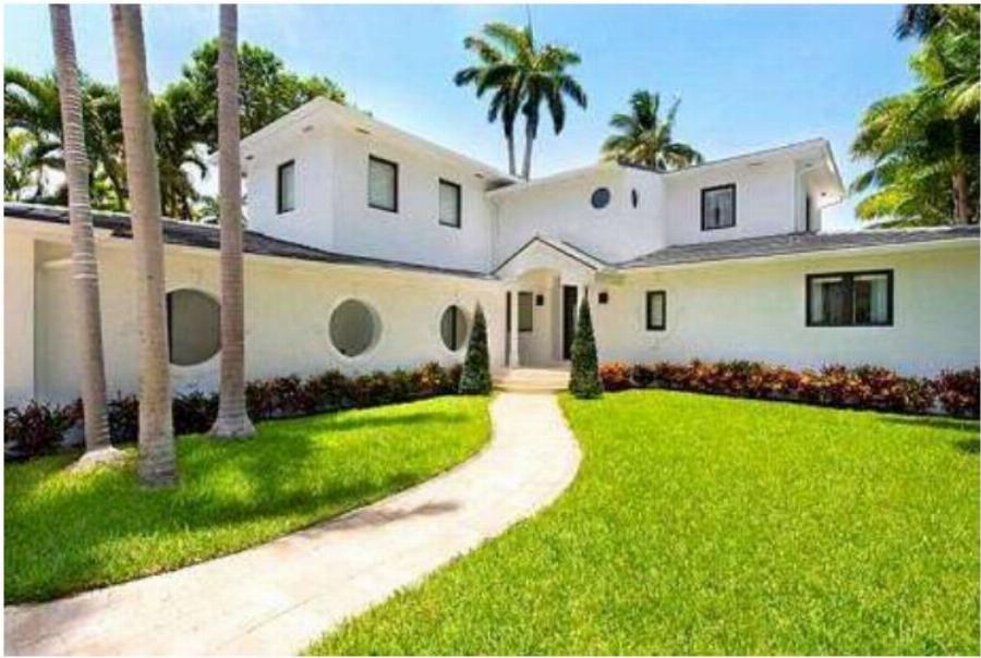 Σπίτια διάσημων Ελλήνων: Οι πιο εντυπωσιακές κατοικίες τους στην Ελλάδα