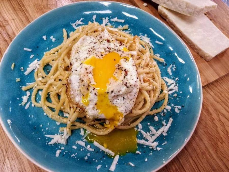 Μακαρονάδα τσουχτή: Νόστιμο και λαχταριστό φαγητό από τη Μάνη