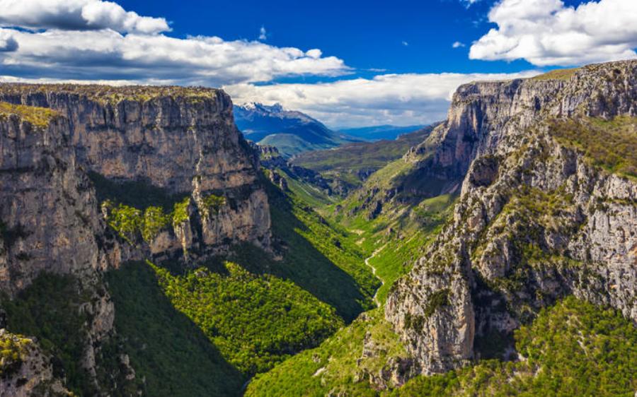 Φαράγγι του Βίκου: Το βαθύτερο φαράγγι στον κόσμο με την ασύλληπτη ομορφιά