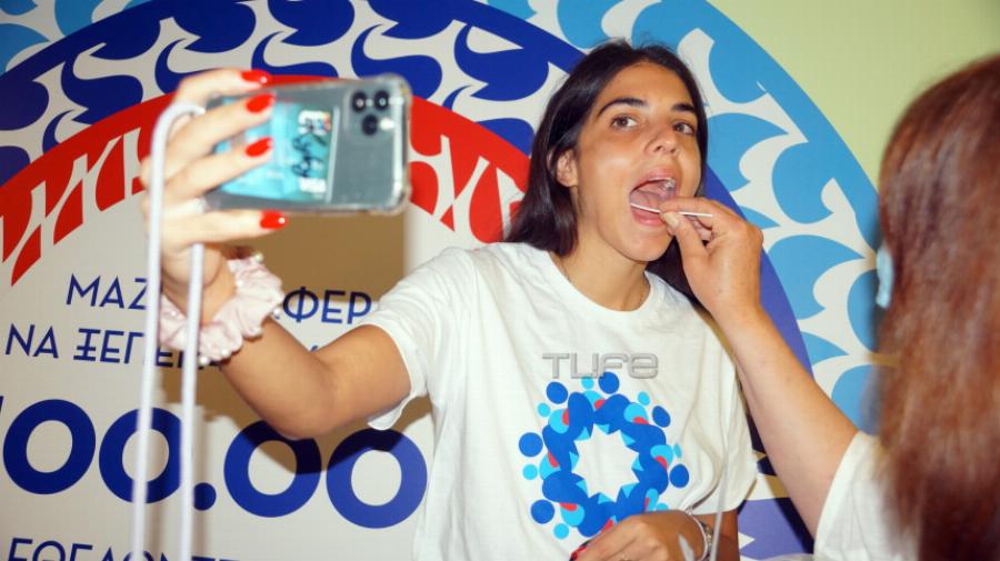 Άννα Μαρία Βέλλη, Τζέιμς Καφετζήςκαι Νίκος Μπάρτζης μοίρασαν χαμόγελα στα παιδάκια στην Ογκολογική Μονάδα Παίδων