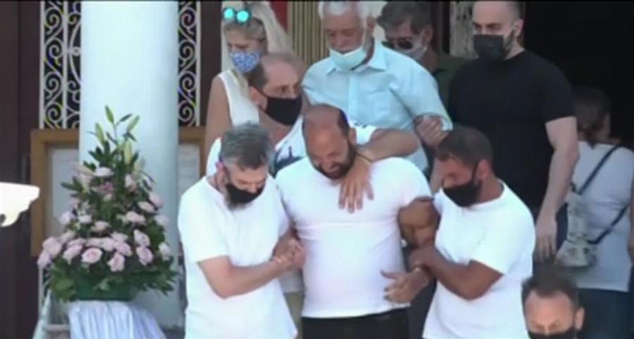 Σκηνές αρχαίας τραγωδίας στη Νίκαια: Σε κλίμα βαθιάς οδύνης το τελευταίο «αντίο» στην 7χρονη Παναγιώτα